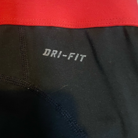 Sold - Picture 3 of 6